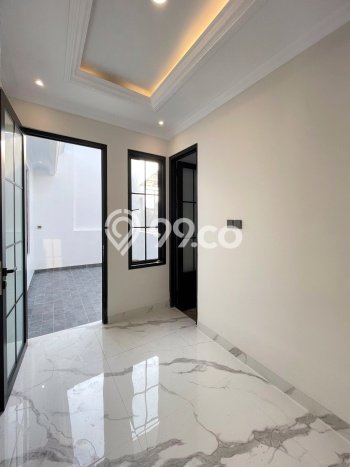 Siap Huni Rumah Mewah 4 Kamar di Jagakarsa Dekat ke Mana Pun Siap Huni Rumah Mewah 4 Kamar di Jagakarsa Dekat ke Mana Pun
