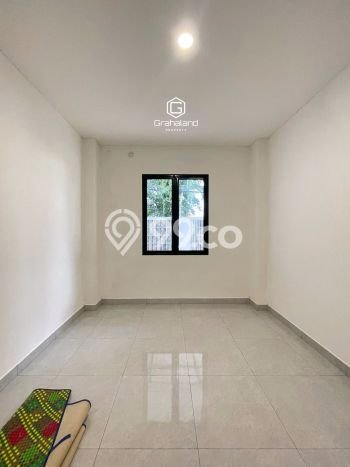 Dijual Cepat Rumah Favorit Siap Huni LB 232m2 di Jagakarsa, Jakarta Selatan Dijual Cepat Rumah Favorit Siap Huni LB 232m2 di Jagakarsa, Jakarta Selatan