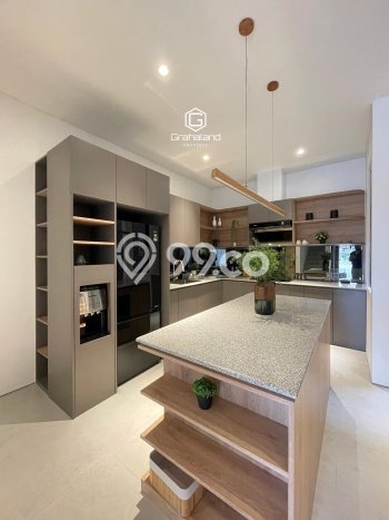 Dijual Rumah Mewah Megah Dengan View Eksklusif di Lebak Bulus, Jakarta Selatan Dijual Rumah Mewah Megah Dengan View Eksklusif di Lebak Bulus, Jakarta Selatan