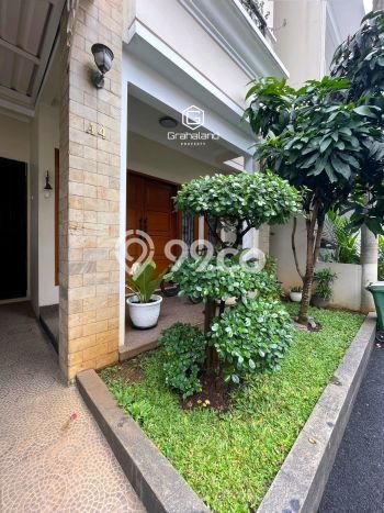 Hunian Cantik Modern Lb 140m2 di Jagakarsa, Jakarta Selatan Hunian Cantik Modern Lb 140m2 di Jagakarsa, Jakarta Selatan
