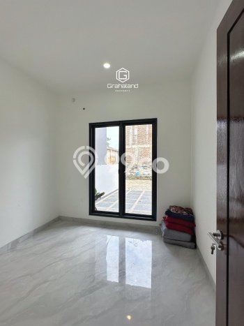 Dijual Rumah Strategis Bagus Punya 3 KT di Jagakarsa Jakarta Selatan SHM Dijual Rumah Strategis Bagus Punya 3 KT di Jagakarsa Jakarta Selatan SHM