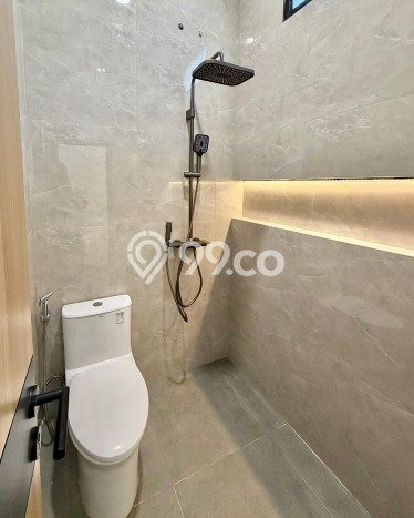Jual Rumah Minimalis Bagus Punya 3 KT di Jagakarsa Jakarta Selatan SHM Jual Rumah Minimalis Bagus Punya 3 KT di Jagakarsa Jakarta Selatan SHM