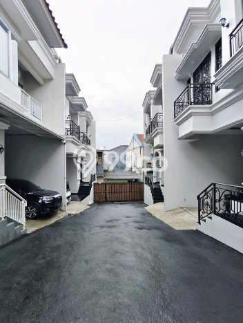 Jual Rumah Minimalis Bagus Punya 3 KT di Jagakarsa Jakarta Selatan SHM Jual Rumah Minimalis Bagus Punya 3 KT di Jagakarsa Jakarta Selatan SHM