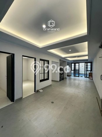 Ready to Use! Luxury House LT 131m2 Desain Modern di Kebagusan Ready to Use! Luxury House LT 131m2 Desain Modern di Kebagusan