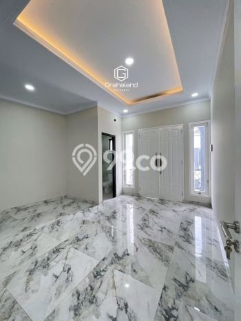 Dijual Rumah Premium dengan Fasilitas Sekitar Lengkap di Jagakarsa, Jakarta Selatan Dijual Rumah Premium dengan Fasilitas Sekitar Lengkap di Jagakarsa, Jakarta Selatan