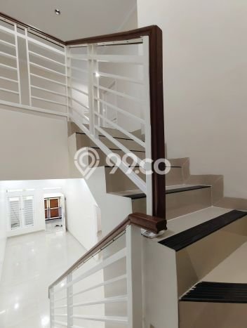 Jual Rumah Bagus Siap Huni LB 110m2 di Jagakarsa, Jakarta Selatan Jual Rumah Bagus Siap Huni LB 110m2 di Jagakarsa, Jakarta Selatan
