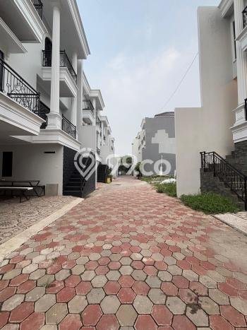 Rumah Strategis Minimalis Lb 235m2 di Jagakarsa, Jakarta Selatan Rumah Strategis Minimalis Lb 235m2 di Jagakarsa, Jakarta Selatan