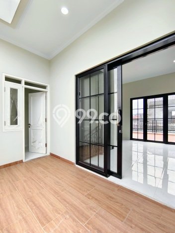 Hunian Cantik Modern Lb 190m2 di Jagakarsa, Jakarta Selatan Hunian Cantik Modern Lb 190m2 di Jagakarsa, Jakarta Selatan