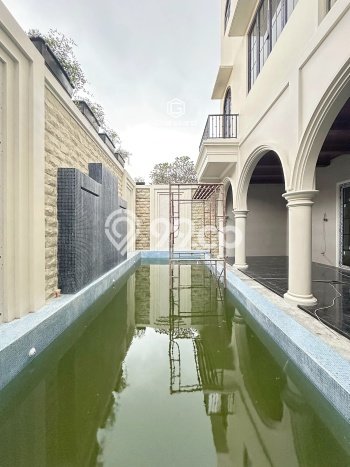 Ready to Use! Premium House LT 360m2 Desain Modern di Pejaten Ready to Use! Premium House LT 360m2 Desain Modern di Pejaten
