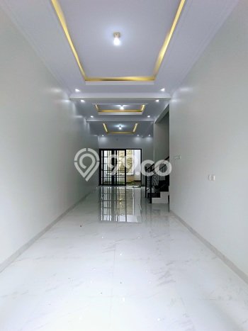 Rumah Luas Asri 3 KT Siap Pakai di Pinang Ranti Jakarta Timur Rumah Luas Asri 3 KT Siap Pakai di Pinang Ranti Jakarta Timur