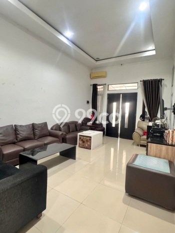 Jual Rumah Eksklusif 3 KT di Sektor 1C-Gading Serpong, Tangerang Jual Rumah Eksklusif 3 KT di Sektor 1C-Gading Serpong, Tangerang