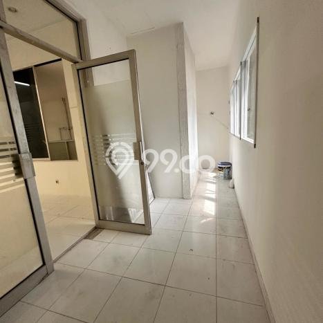 Disewakan Ruko di Kebayoran Baru Jakarta Selatan LT 182m2, LB 280m2 Disewakan Ruko di Kebayoran Baru Jakarta Selatan LT 182m2, LB 280m2