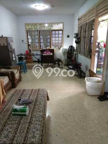 Siap Huni Rumah Mewah 3 Kamar di Kebayoran Baru Dekat ke Mana Pun Siap Huni Rumah Mewah 3 Kamar di Kebayoran Baru Dekat ke Mana Pun