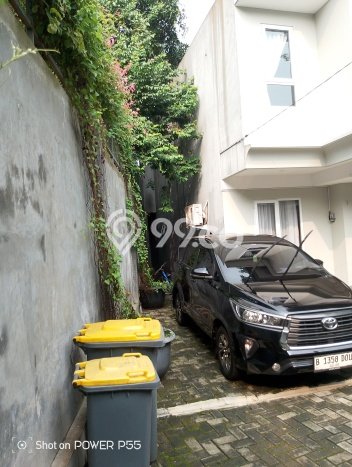 Rumah sewa siap huni 3 KT di Kebagusan, Jakarta Selatan Rumah sewa siap huni 3 KT di Kebagusan, Jakarta Selatan