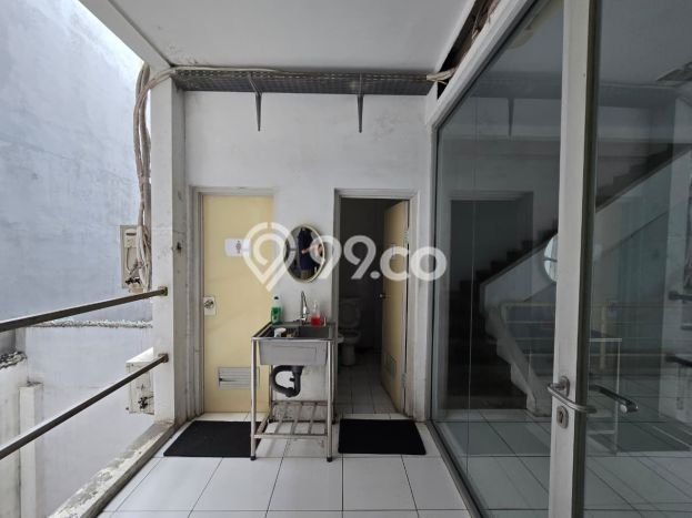 Ruko Dijual di Tangerang LT 60m2 & LB 60m2 Lokasi Terbaik! Ruko Dijual di Tangerang LT 60m2 & LB 60m2 Lokasi Terbaik!