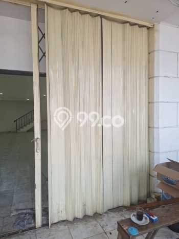 Unit Ruko disewakan di Mampang Prapatan Jakarta Selatan dengan LT 80m2 / LB 240m2 Unit Ruko disewakan di Mampang Prapatan Jakarta Selatan dengan LT 80m2 / LB 240m2