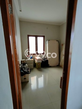 Rumah Mewah LB 350m2 Siap Huni Desain Elegan di Bintaro, Jakarta Selatan Rumah Mewah LB 350m2 Siap Huni Desain Elegan di Bintaro, Jakarta Selatan