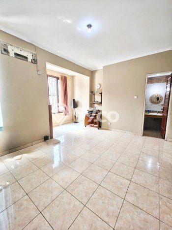 Dijual Rumah Luas Elegan Dengan View Eksklusif di Permata Buana, Jakarta Barat Dijual Rumah Luas Elegan Dengan View Eksklusif di Permata Buana, Jakarta Barat