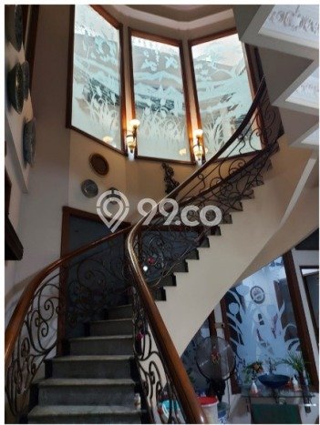 Rumah Eksklusif Siap Huni LT 308m2 di Duren Sawit, Jakarta Timur Rumah Eksklusif Siap Huni LT 308m2 di Duren Sawit, Jakarta Timur