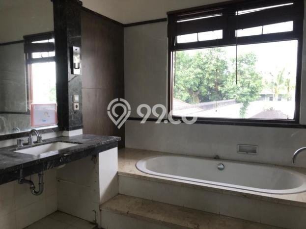 Hunian Elit LB 400m2 Siap Pakai Desain Elegan di Antasari, Jakarta Selatan Hunian Elit LB 400m2 Siap Pakai Desain Elegan di Antasari, Jakarta Selatan