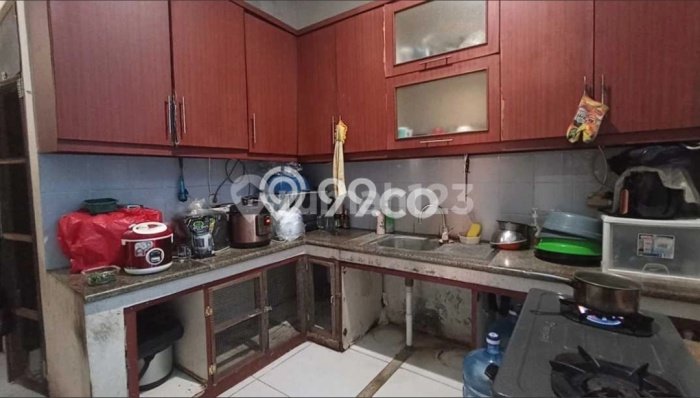 Rumah Luxury Modern Tanpa Renovasi di Menteng Dalam Jakarta Selatan Rumah Luxury Modern Tanpa Renovasi di Menteng Dalam Jakarta Selatan