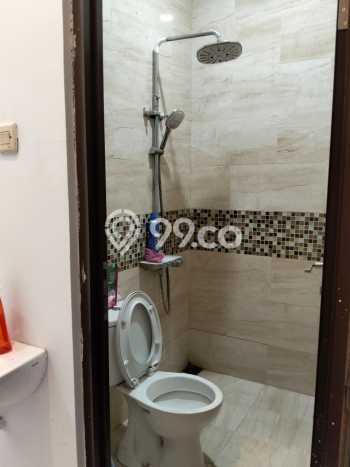 Siap Huni Hunian Elit 4 Kamar di Jagakarsa Dekat ke Mana Pun Siap Huni Hunian Elit 4 Kamar di Jagakarsa Dekat ke Mana Pun
