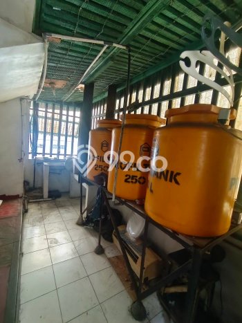 Disewakan! Rumah 4 Kamar Tidur &
3 Kamar Mandi di Pangeran Jayakarta, Jakarta Pusat Disewakan! Rumah 4 Kamar Tidur &
3 Kamar Mandi di Pangeran Jayakarta, Jakarta Pusat