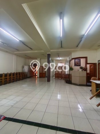 Ruko Bagus Dijual LB 810m2 Lokasi Strategis Jakarta Pusat Area Cocok untuk Bisnis Ruko Bagus Dijual LB 810m2 Lokasi Strategis Jakarta Pusat Area Cocok untuk Bisnis