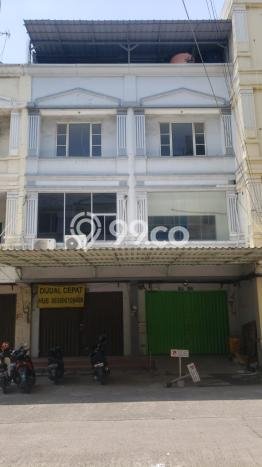 Unit Ruko Dijual di Jakarta Barat LT 148m2 & LB 270m2 Unit Ruko Dijual di Jakarta Barat LT 148m2 & LB 270m2