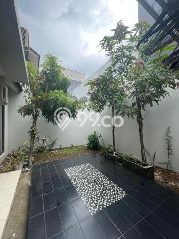 Siap Huni Hunian Elit 4 Kamar di BSD Dekat ke Mana Saja Siap Huni Hunian Elit 4 Kamar di BSD Dekat ke Mana Saja