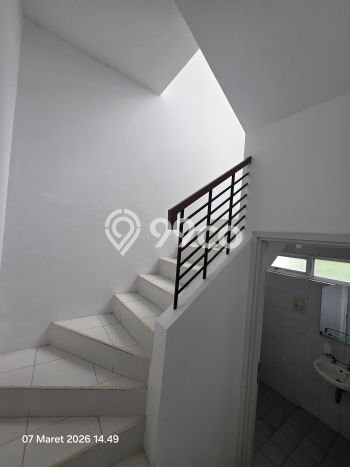 Rumah Modern Minimalis 3 Kamar Bisa Langsung Pindah di BSD Rumah Modern Minimalis 3 Kamar Bisa Langsung Pindah di BSD