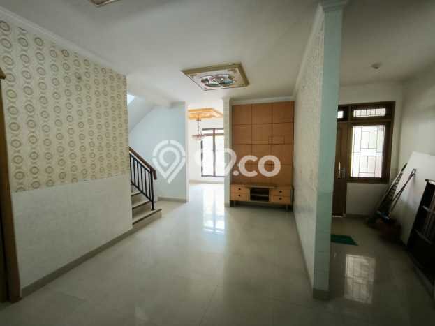 Jual Rumah Mewah Megah Dengan View Eksklusif di Metland Menteng, Jakarta Timur Jual Rumah Mewah Megah Dengan View Eksklusif di Metland Menteng, Jakarta Timur
