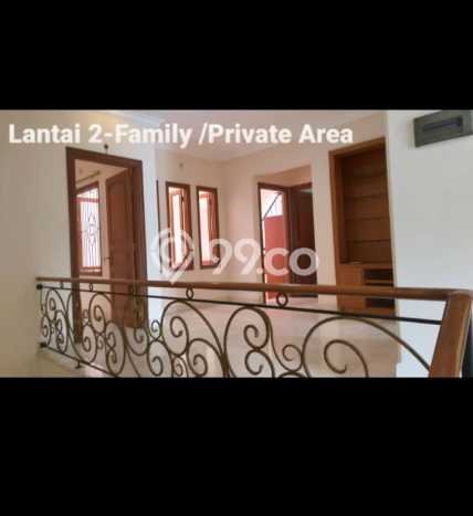 Jual Rumah Mewah Megah Dengan View Cantik di Rawamangun, Jakarta Timur Jual Rumah Mewah Megah Dengan View Cantik di Rawamangun, Jakarta Timur