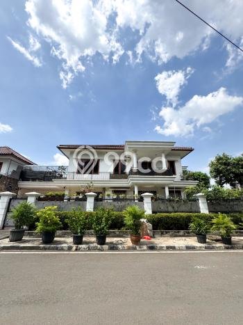 Hunian Mewah LB 788m2 Siap Pakai Desain Elegan di Kayu Putih, Jakarta Timur Hunian Mewah LB 788m2 Siap Pakai Desain Elegan di Kayu Putih, Jakarta Timur