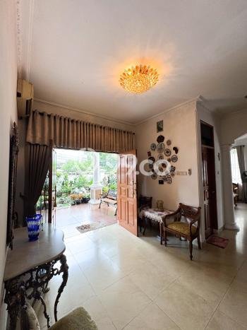 Hunian Mewah LB 788m2 Siap Pakai Desain Elegan di Kayu Putih, Jakarta Timur Hunian Mewah LB 788m2 Siap Pakai Desain Elegan di Kayu Putih, Jakarta Timur