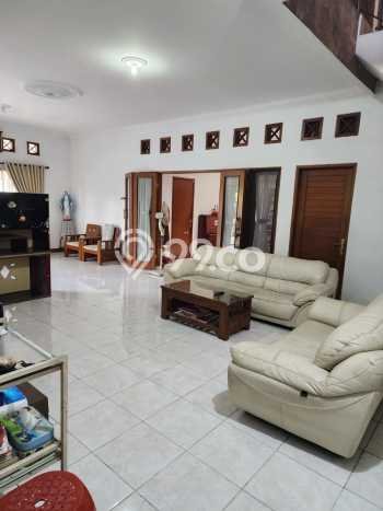 Dijual Rumah Premium dengan Fasilitas Sekitar Komplit di Duren Sawit, Jakarta Timur Dijual Rumah Premium dengan Fasilitas Sekitar Komplit di Duren Sawit, Jakarta Timur