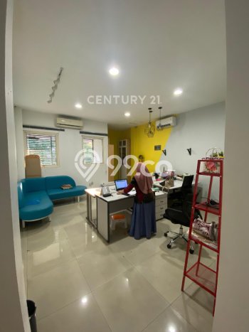 Rumah Luxury di Jakarta Selatan Strategis Kondisi Baik Rumah Luxury di Jakarta Selatan Strategis Kondisi Baik