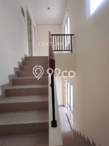 Disewakan! Rumah 2 Kamar Tidur &
2 Kamar Mandi di Harapan Indah, Bekasi Disewakan! Rumah 2 Kamar Tidur &
2 Kamar Mandi di Harapan Indah, Bekasi