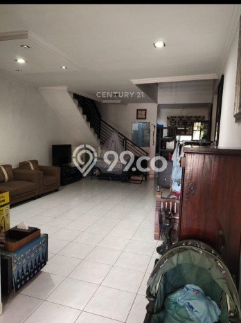 Dijual Hunian Rumah Terawat 5 Kamar di Jatibening, Bekasi Dijual Hunian Rumah Terawat 5 Kamar di Jatibening, Bekasi