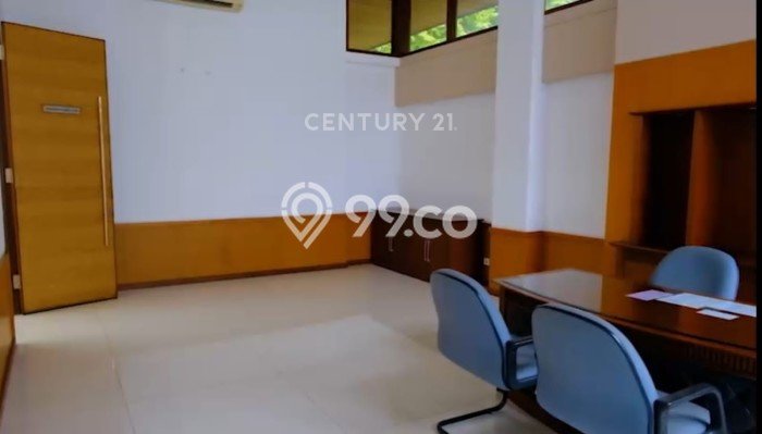 Dijual Hunian Mewah dengan Fasilitas Sekitar Lengkap di Menteng, Jakarta Pusat Dijual Hunian Mewah dengan Fasilitas Sekitar Lengkap di Menteng, Jakarta Pusat