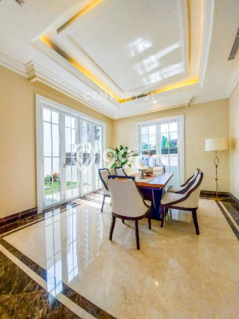 For Sale! Luxury House LT 200m2 Desain Modern di Gandaria For Sale! Luxury House LT 200m2 Desain Modern di Gandaria