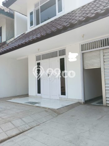 Hunian Cantik Minimalis Lb 168m2 di Cakung, Jakarta Timur Hunian Cantik Minimalis Lb 168m2 di Cakung, Jakarta Timur