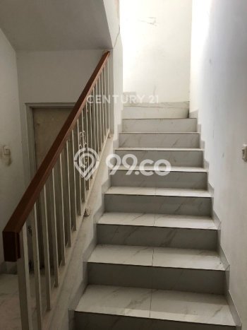 Siap Huni Rumah Mewah 5 Kamar di Cakung Dekat ke Mana Pun Siap Huni Rumah Mewah 5 Kamar di Cakung Dekat ke Mana Pun