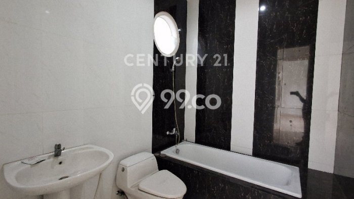 Rumah Eksklusif Siap Huni LT 365m2 di Jatinegara, Jakarta Timur Rumah Eksklusif Siap Huni LT 365m2 di Jatinegara, Jakarta Timur