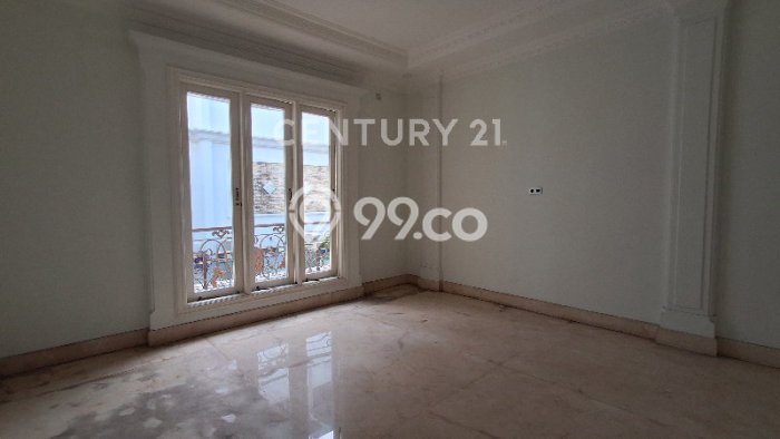 Rumah Eksklusif Siap Huni LT 365m2 di Jatinegara, Jakarta Timur Rumah Eksklusif Siap Huni LT 365m2 di Jatinegara, Jakarta Timur