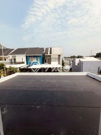 Dijual Rumah 4 Kamar Lokasi Ideal Bagus dan Strategis di Serpong Dijual Rumah 4 Kamar Lokasi Ideal Bagus dan Strategis di Serpong