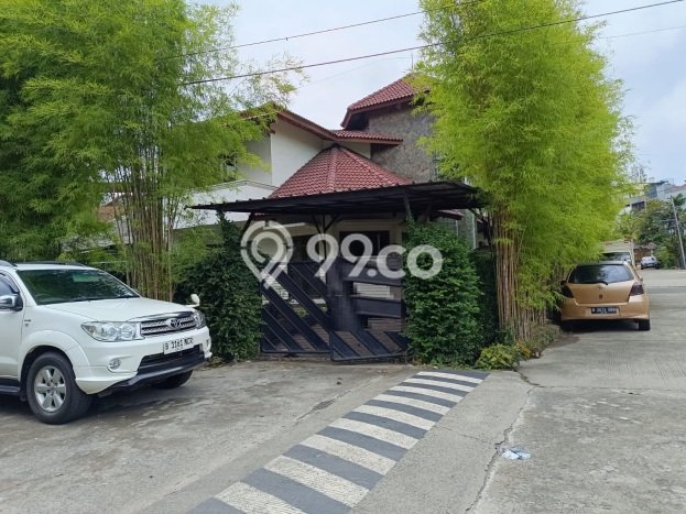Ready to Use! Luxury House LT 330m2 Desain Modern di Tubagus Angke Ready to Use! Luxury House LT 330m2 Desain Modern di Tubagus Angke