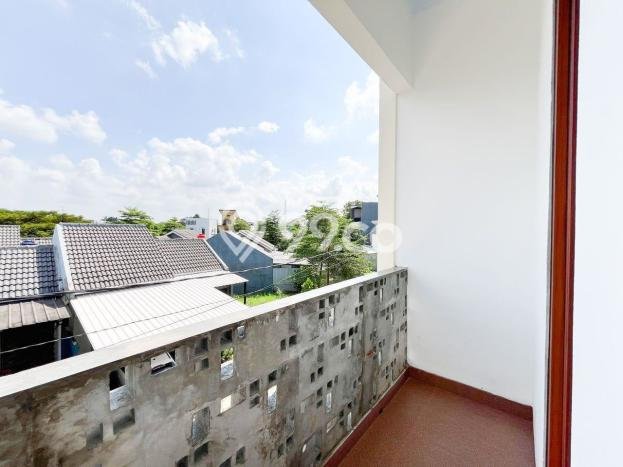 Rumah Strategis Minimalis Lb 132m2 di Tapos, Depok Rumah Strategis Minimalis Lb 132m2 di Tapos, Depok
