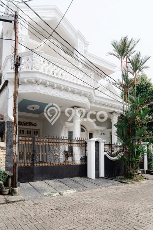 Siap Huni Rumah Mewah 4 Kamar di Pamulang Dekat ke Mana Pun Siap Huni Rumah Mewah 4 Kamar di Pamulang Dekat ke Mana Pun