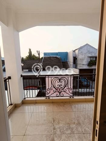 Jual Rumah Eksklusif 4 KT di Serua, Tangerang Jual Rumah Eksklusif 4 KT di Serua, Tangerang